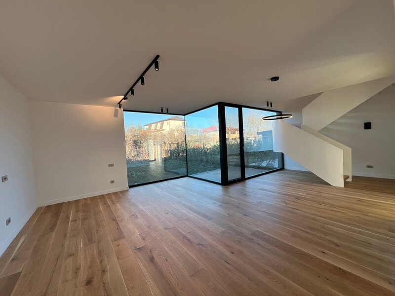 Amber Forest, Tunari, vila de lux de inchiriat, 4 camere